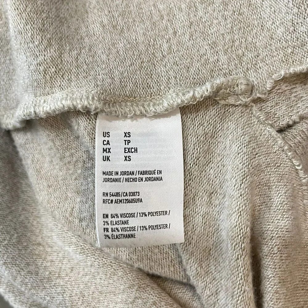 American Eagle Women’s Size XS Soft & Sexy Plush Beige knit Top Sweatshirt